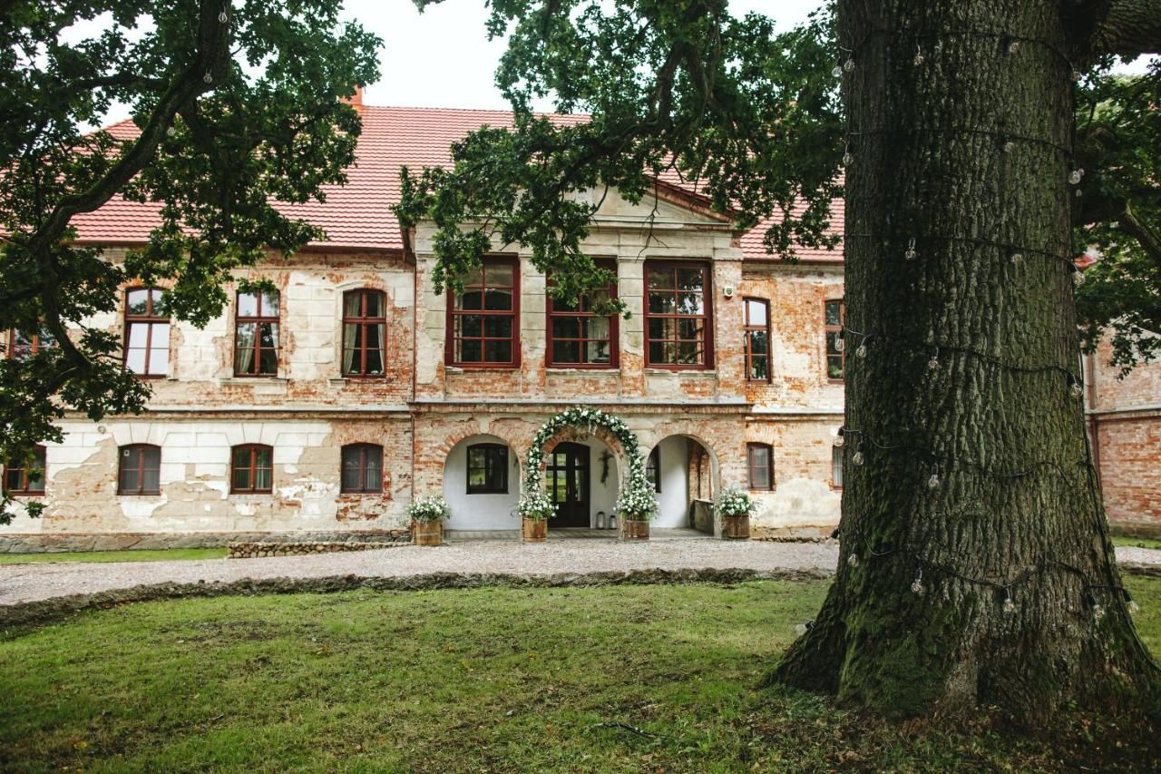 Отели типа «постель и завтрак» Pałac Wielka Wieś Główczyce-4